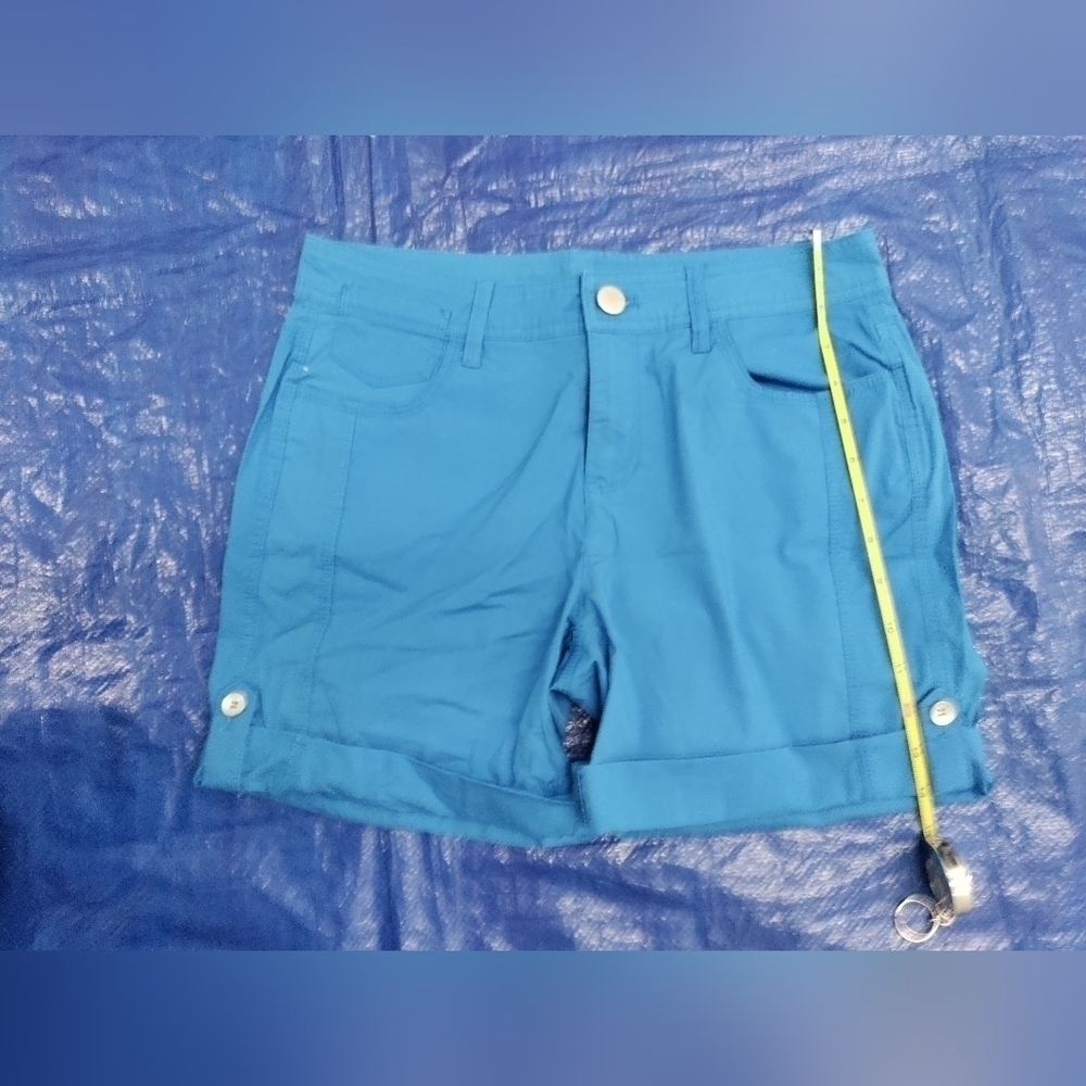 DNKY Bermudas